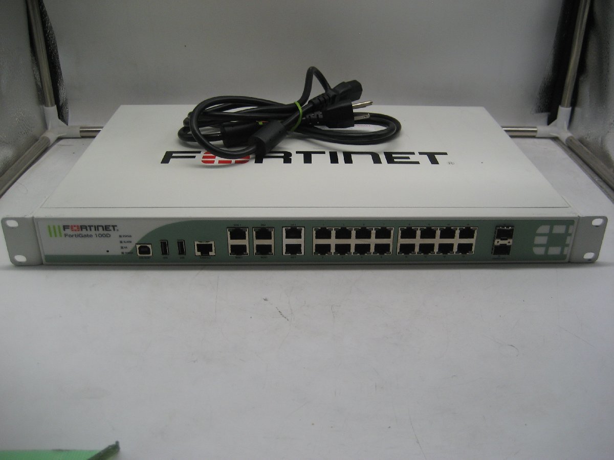 Fortinet/フォーティネット◎ファイアウォール◎FortiGate-100D/FG-100D◎初期化済み◎UTM◎v5.4.1 K2540_画像1