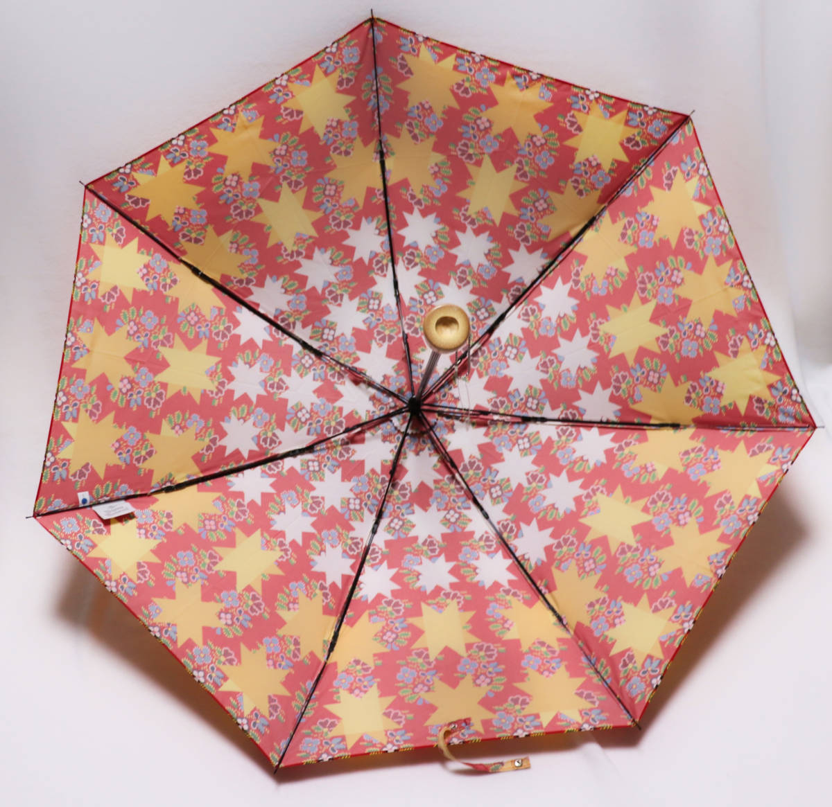 《Vivienne Westwood ヴィヴィアンウエストウッド》新品 花・スター柄 折りたたみ傘 雨傘 木製ハンドル 安全ロクロ A8680