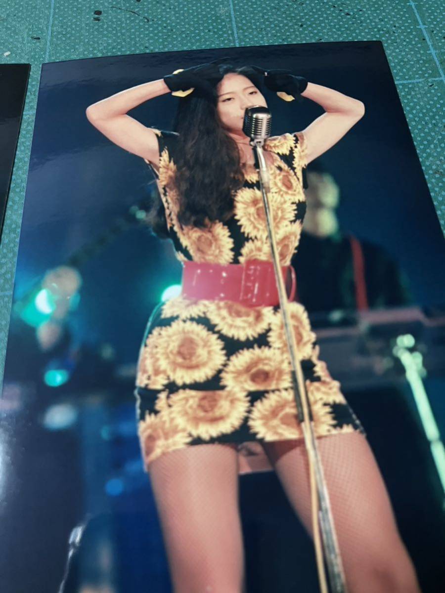 レア】中森明菜 写真2枚セット ミニスカ 80年代アイドル (写真)|売買