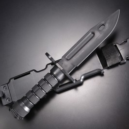 トレーニングナイフ M9 バヨネット シース付き [ ブラック ] 銃剣 ラバー プラスチック M16 鞘 ベルトループ_画像2