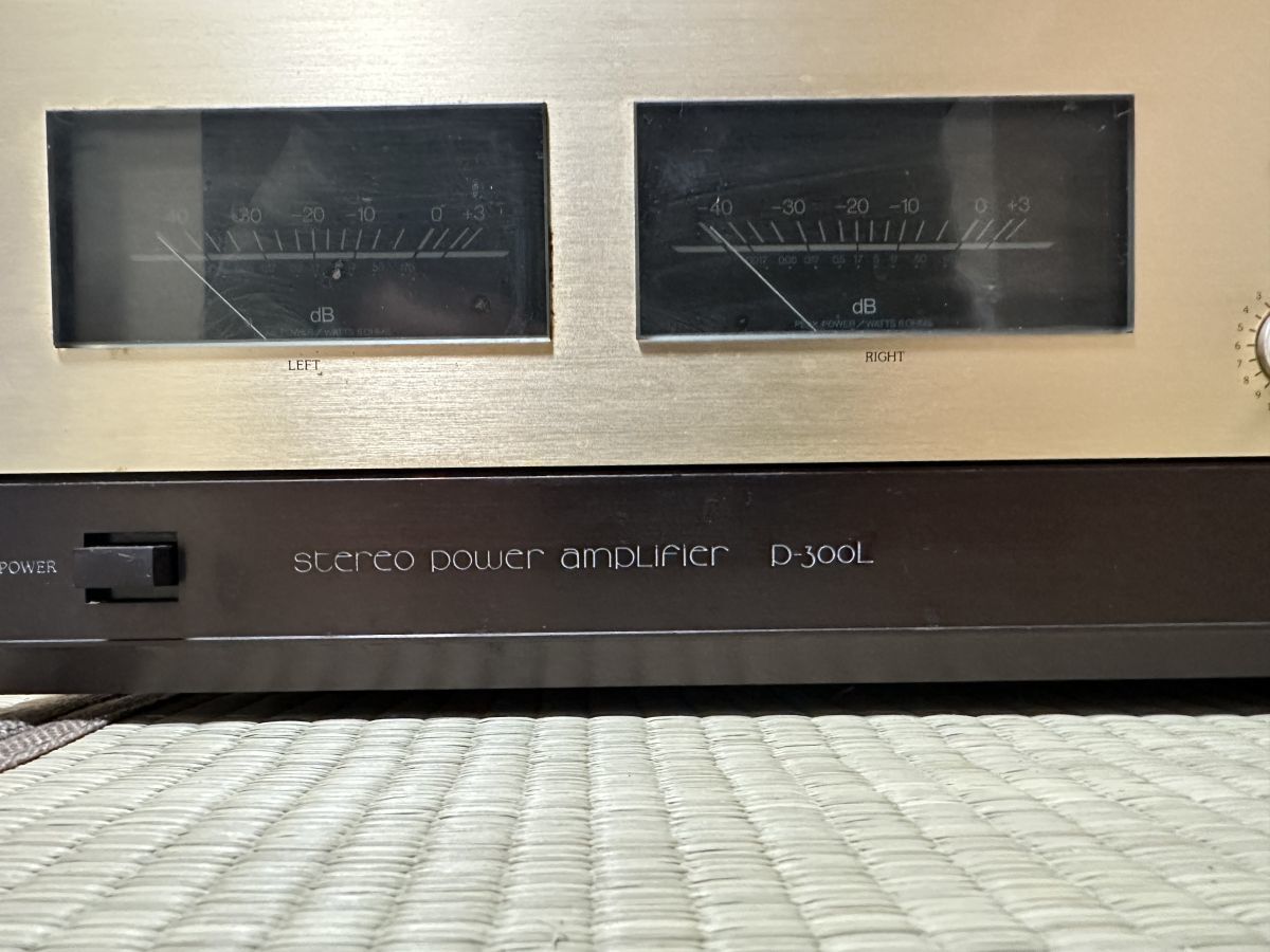 Accuphase アキュフェーズ　P-300L ステレオパワーアンプ 通電確認済_画像3