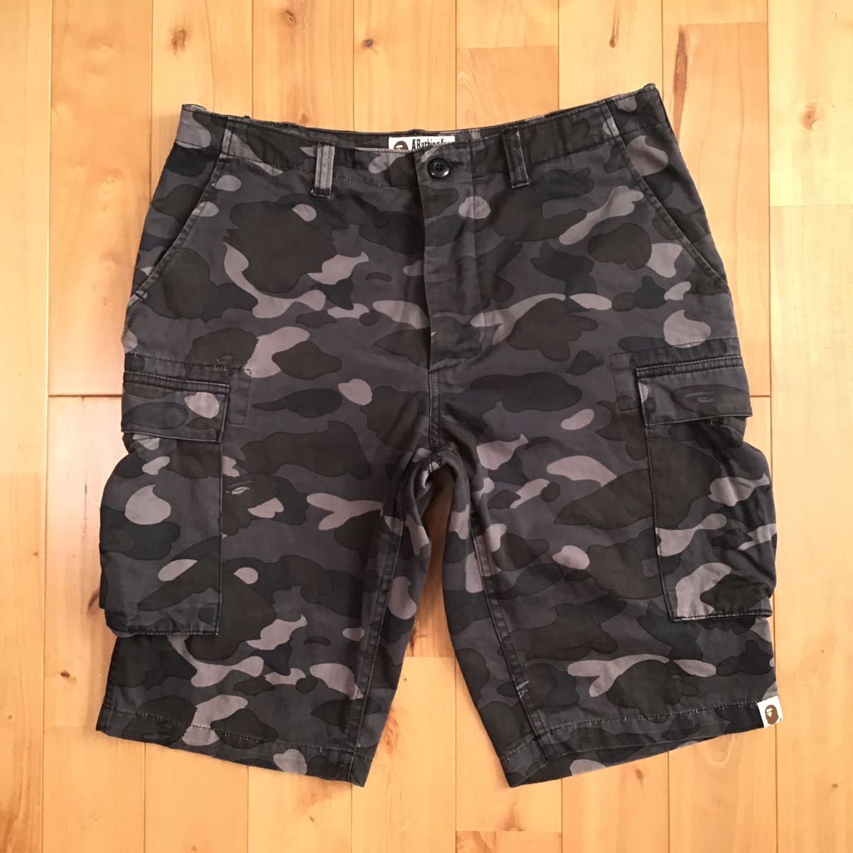 BAPE Black camo カーゴ ハーフパンツ Mサイズ a bathing ape cargo shorts エイプ ベイプ アベイシングエイプ ショーツ 迷彩 NIGO w3_画像1