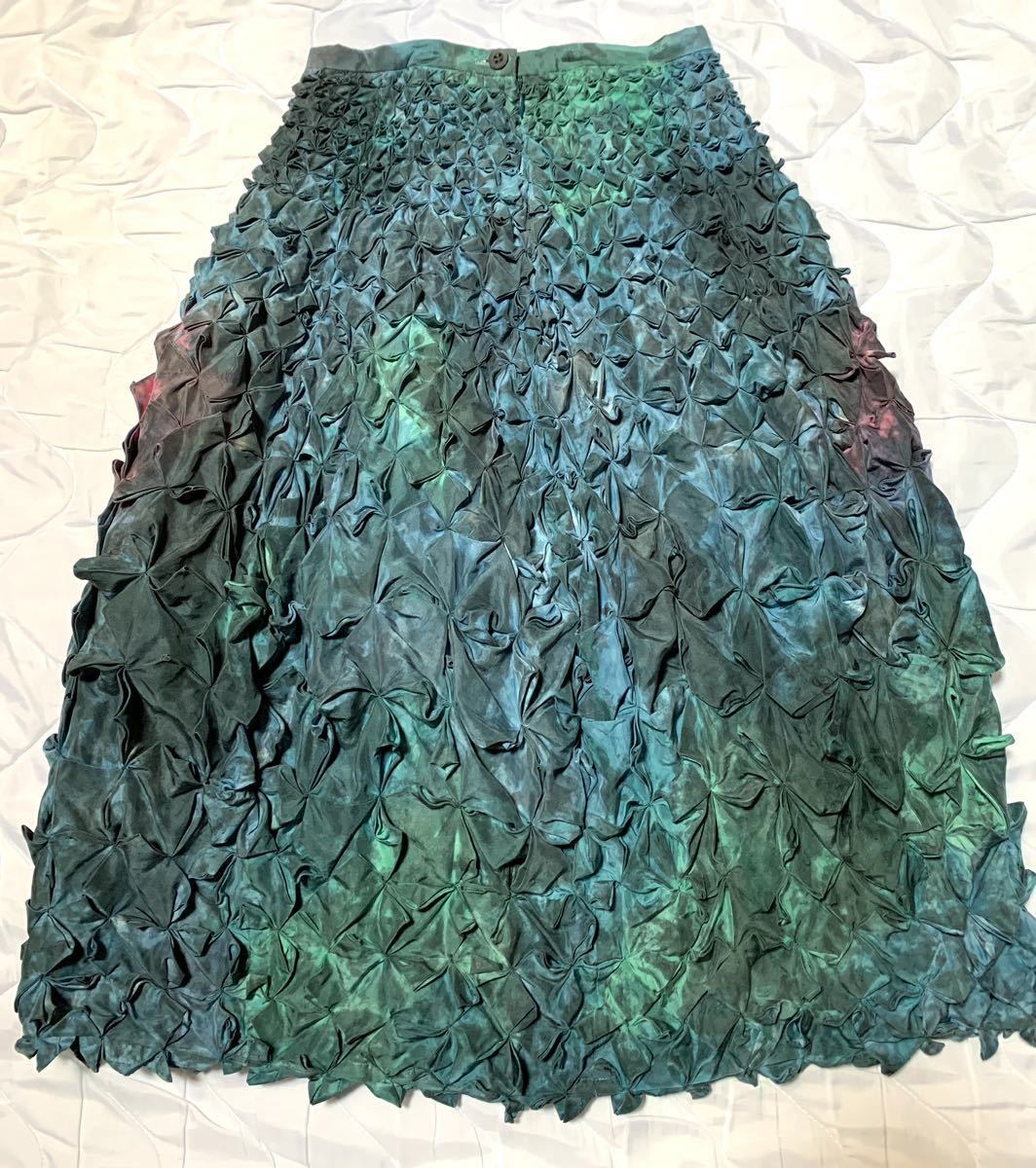 出産祝い 希少 イッセイミヤケ 立体的花形布地のスカート スカート
