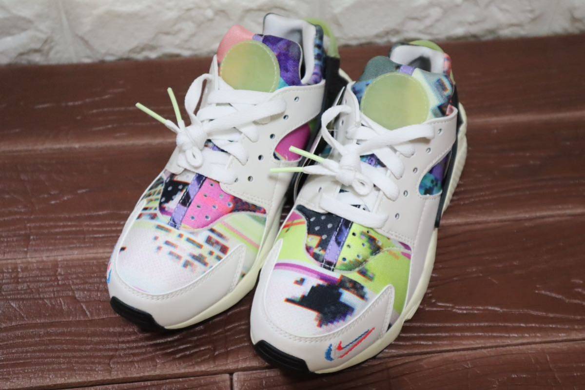 新品 23 5㎝ NIKE ナイキ エア ハラチ ゲーム W AIR HUARACHE SE 新品 23 5㎝ NIKE ナイキ エア ハラチ ゲーム W AIR HUARACHE SE