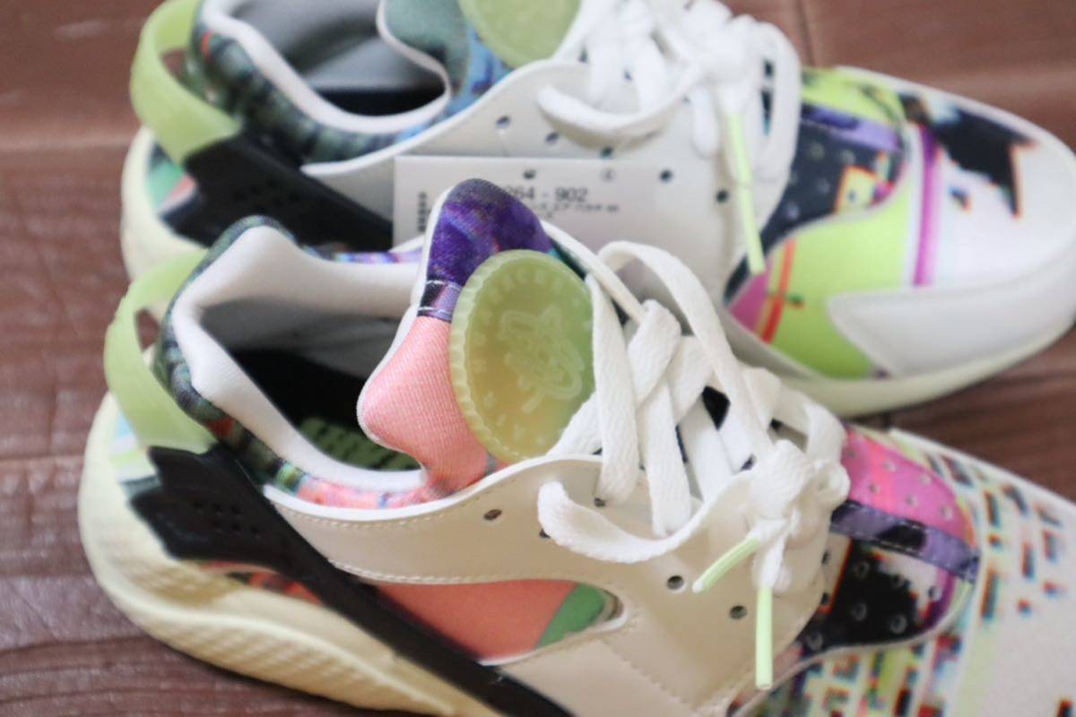 新品 23 5㎝ NIKE ナイキ エア ハラチ ゲーム W AIR HUARACHE SE 新品 23 5㎝ NIKE ナイキ エア ハラチ ゲーム W AIR HUARACHE SE