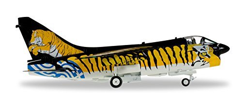 ヘルパ Wings 1/72 A-7E コルセア II ギリシア空軍 335th 爆撃飛行隊 Tiger(未使用・未開封品)　(shin_画像1