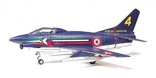 タミヤ 1/100 コンバットプレーンシリーズ イタリア空軍 フィアットG.91 プラモデル 61610(中古品)　(shin_画像1