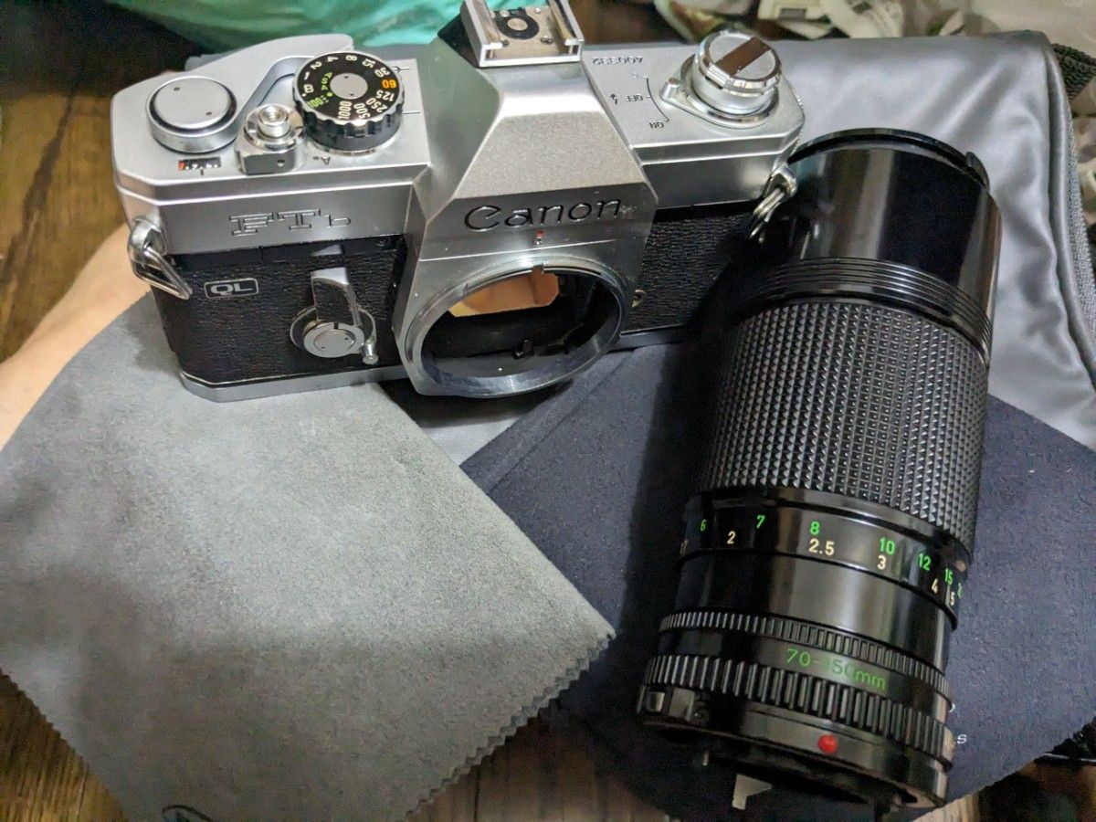 超美品 一眼レフ Canon FTb canon zoom lens FD 70-150mm 1:4.5 ショルダーバック他