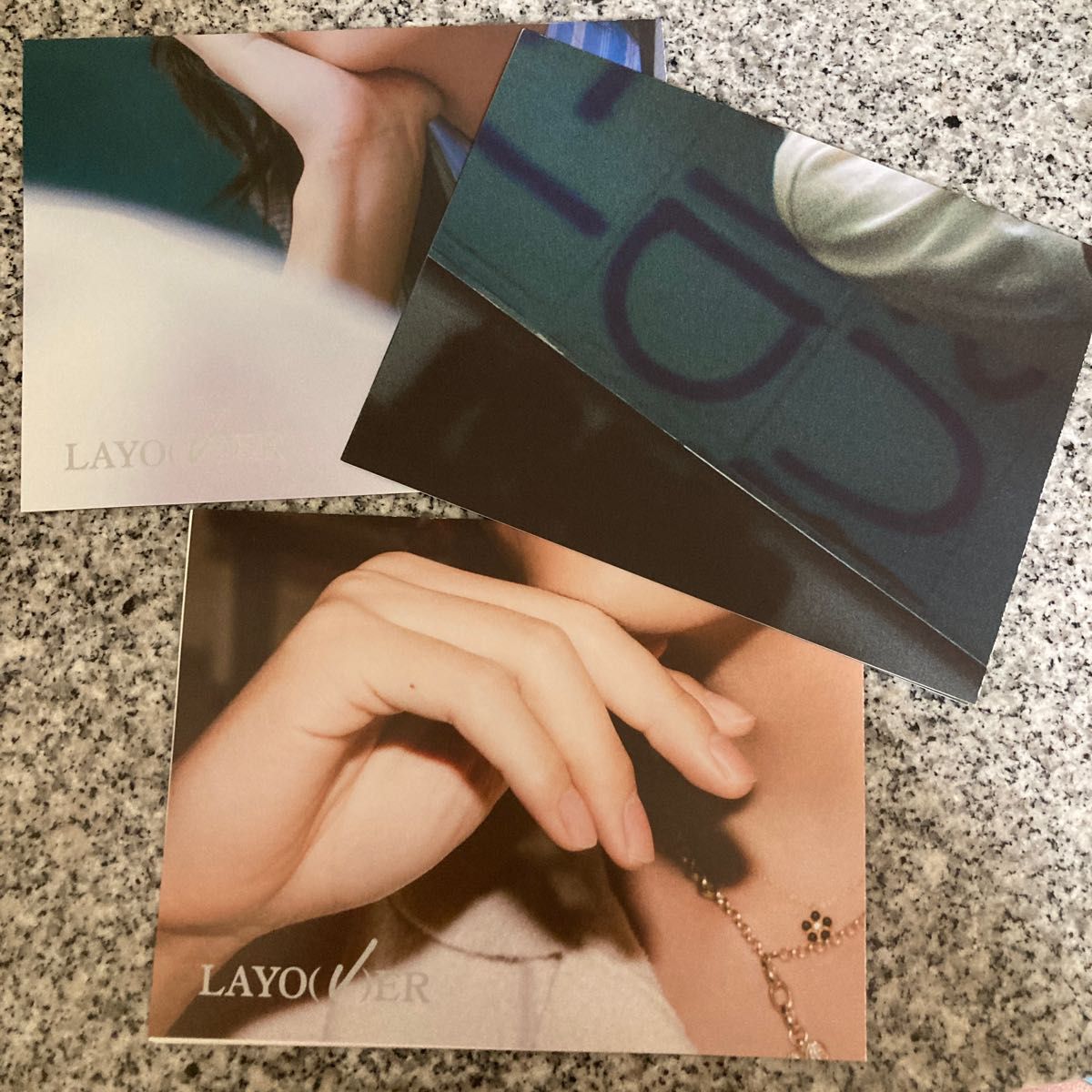 V テテ LAYOVER ポスター3種コンプ BTS 防弾少年団 おまけにミニ V テテ LAYOVER ポスター3種コンプ BTS 防弾少年団 おまけにミニ