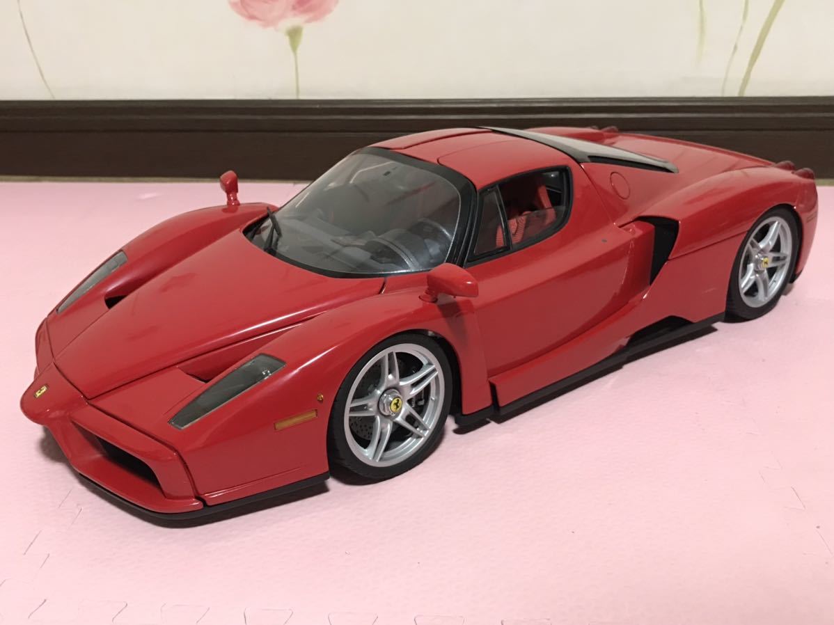 送料無料　1/10 デアゴスティーニ エンツォ フェラーリをつくる　大きなミニカー　DeAGOSTINI ENZO FERRARI スーパーカー