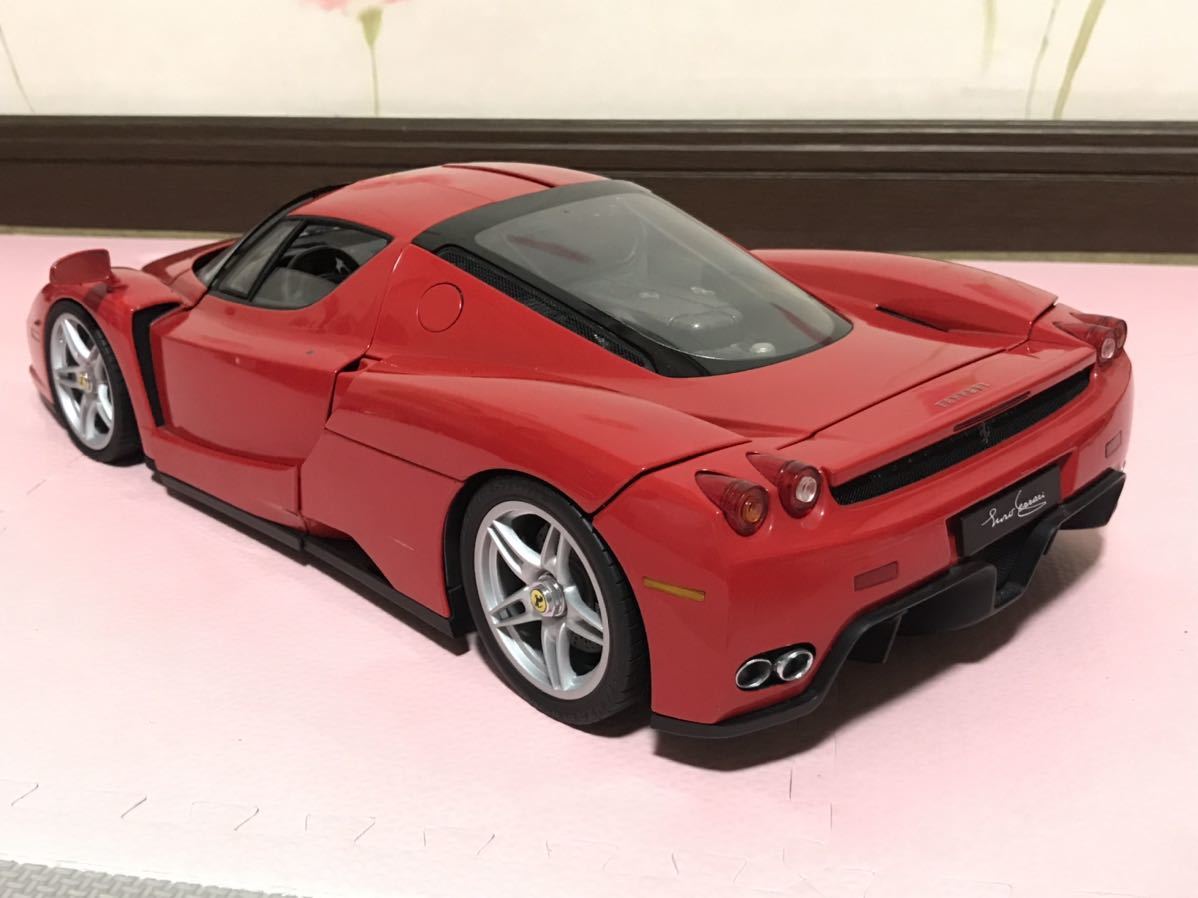 送料無料　1/10 デアゴスティーニ エンツォ フェラーリをつくる　大きなミニカー　DeAGOSTINI ENZO FERRARI スーパーカー