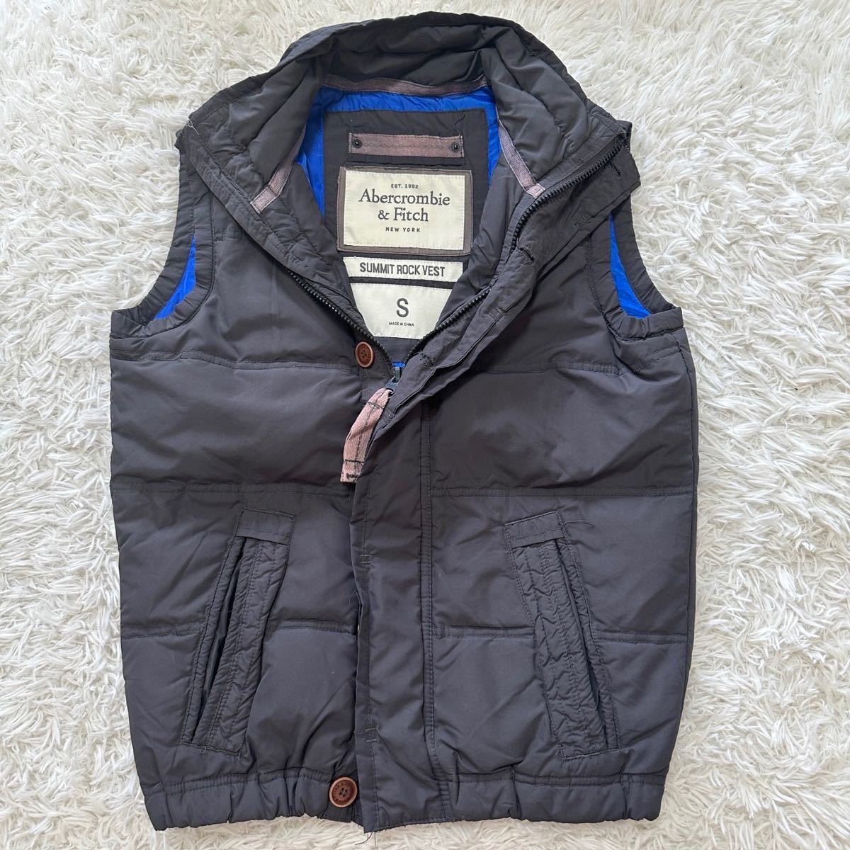 アバクロンビー&フィッチ Abercrombie&Fitch ベスト SUMMIT ROCK VEST