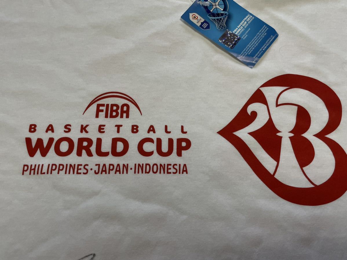【直筆サイン入り】FIBAバスケ W杯 2023 オフィシャル　JAPAN 23 Tシャツ 渡邊雄太　ルカドンチッチ　ノヴィツキー　日本代表　寄せ書き_画像4