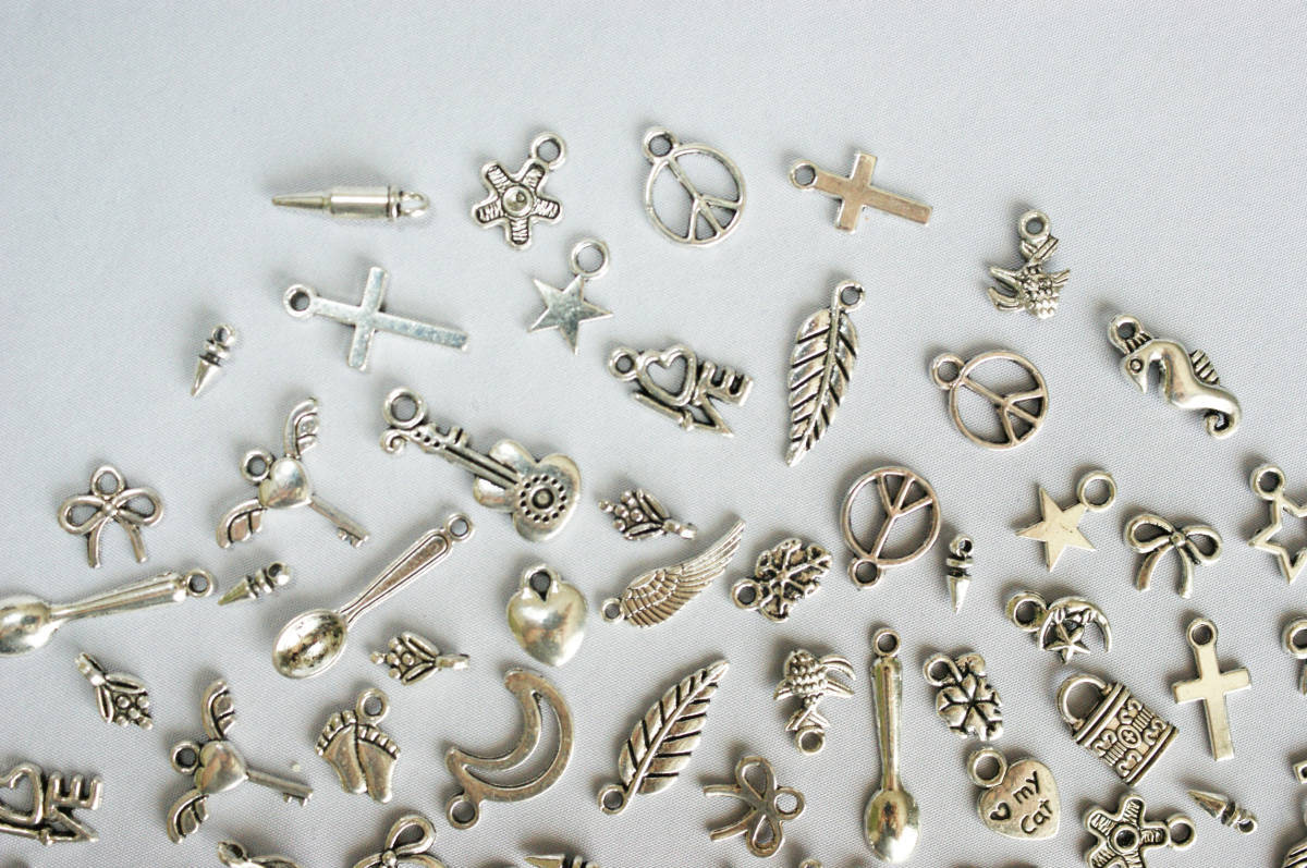 * large amount :110 piece * antique silver type charm Mix *