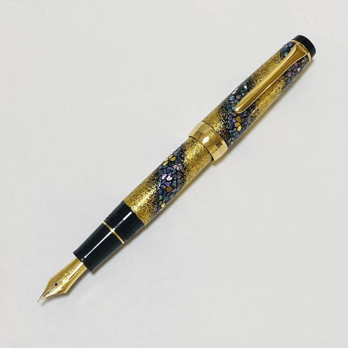 セーラー万年筆 螺鈿蒔絵 桜流れ ペン先21K 内閣総理大臣贈刻印