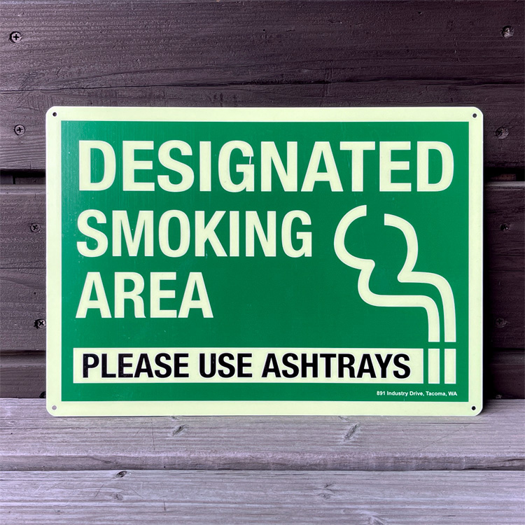 看板 セキュリティサイン SMOKING AREA - GREEN 喫煙エリア アルミ製 縦25×横35cm 蓄光タイプ 防犯 セ_画像3