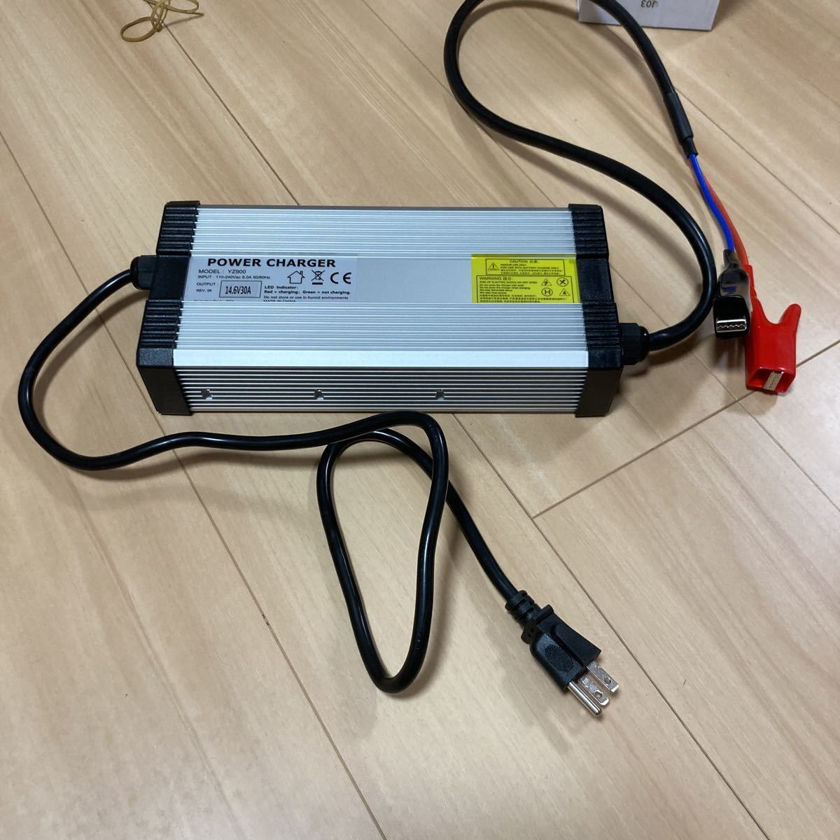 何でも揃う 14.6V 急速充電リチウム電池充電器 30A リチウムリン酸鉄