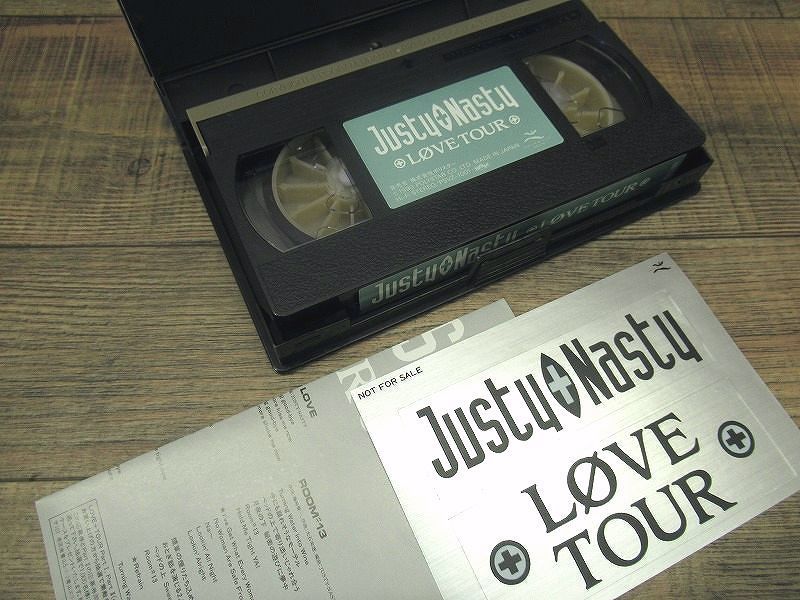 送無 G① 極美品 JUSTY NASTY ジャスティナスティ LOVE TOUR + LOVE TOUR2 VHS ビデオ 2本セット ステッカー付 藤崎賢一 CRAZE クレイズ ②_画像5