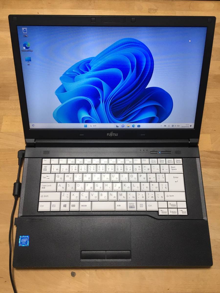 Z7 美品FUJITSU 15.6インチ ビジネスノートPC A576/P マイクロOffice /RAM 8GB /新品SSD 256GB / DVD_画像1