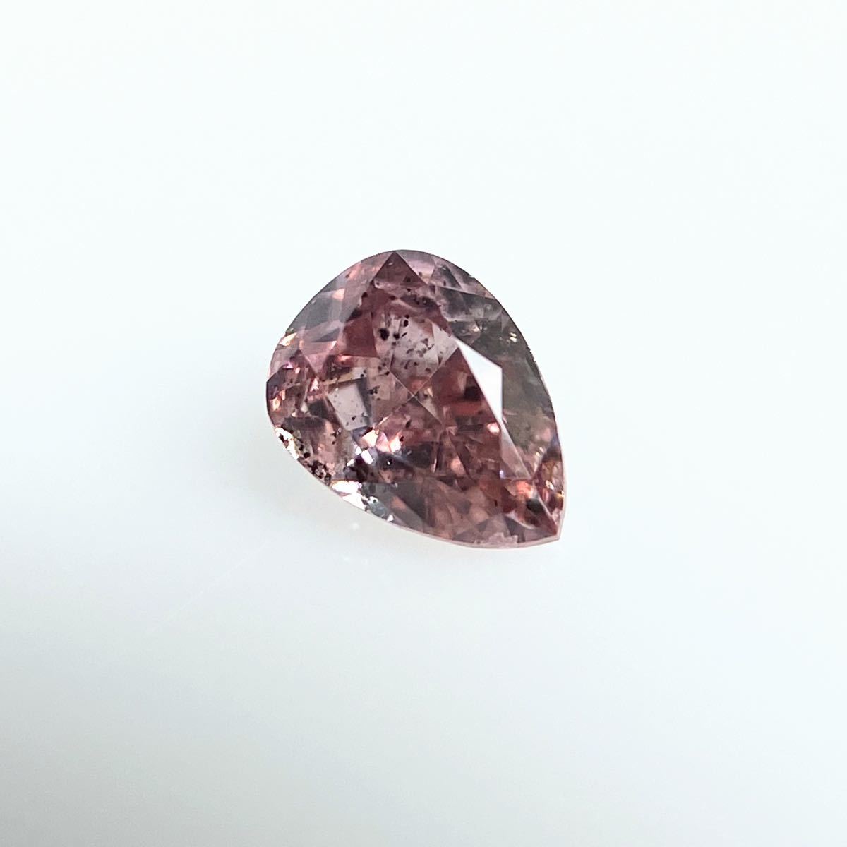 ０．０９８ct ＦＡＮＣＹ ＤＥＥＰ ＰＩＮＫ Ｉ１ ペアシェイプ ピンク