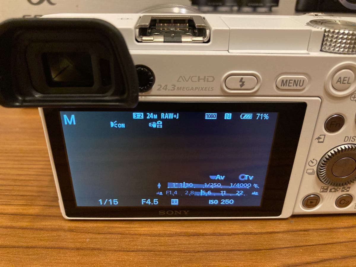 SONYα6000ダブルズームレンズキット ILCE-6000Y