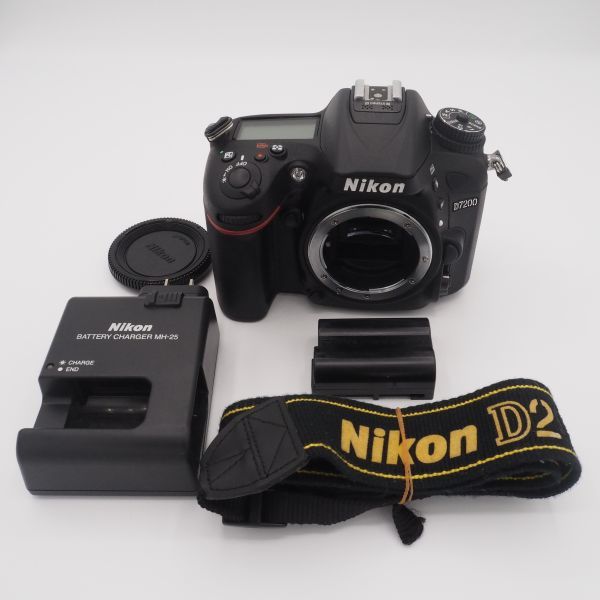■極上品■ Nikon デジタル一眼レフカメラ D7200