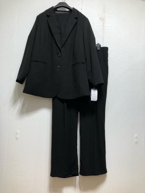 新品☆3L喪服礼服パンツスーツ3点セット黒フォーマル前開き☆☆u328