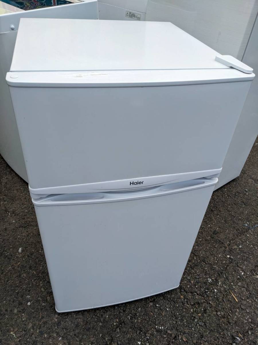 送料無料S78323 ハイアール 2ドア冷凍冷蔵庫 JR-9BDK 85L 2020年製/耐熱トップテーブル ドア上部傷有