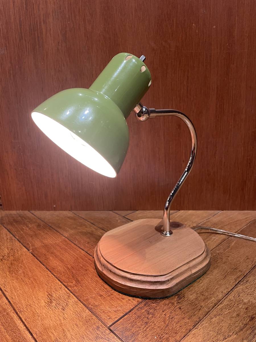 Aluminum green shade table lamp 1灯 / アルミ グリーンシェード テーブルランプ 1灯 ヴィンテージ. フランス