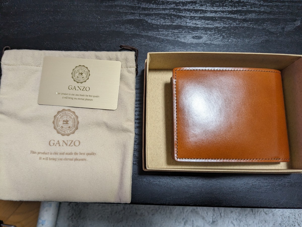 本物品質の GANZO 小銭入れ付き二つ折り財布 (コードバン) CORDOVAN 二