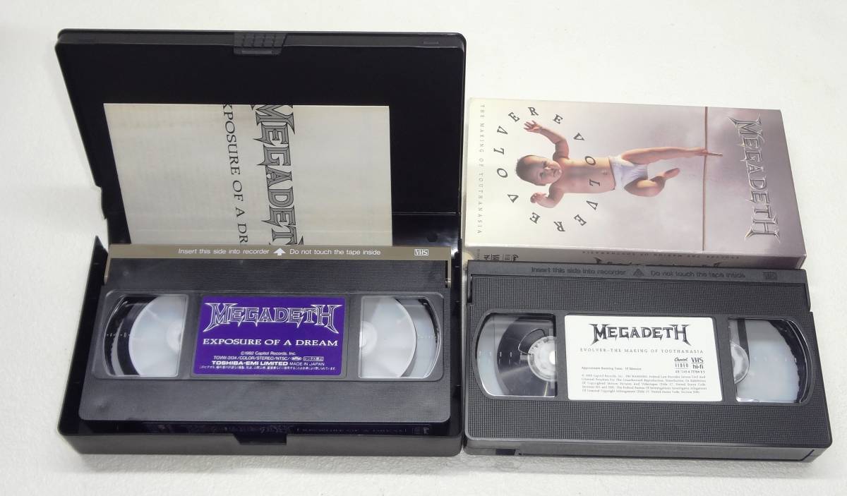 MEGA DETH メガデス VHS 2本セット(Exposure Of A Dream/EVOLVER: THE MAKING OF YOUTHANASIA )_画像2