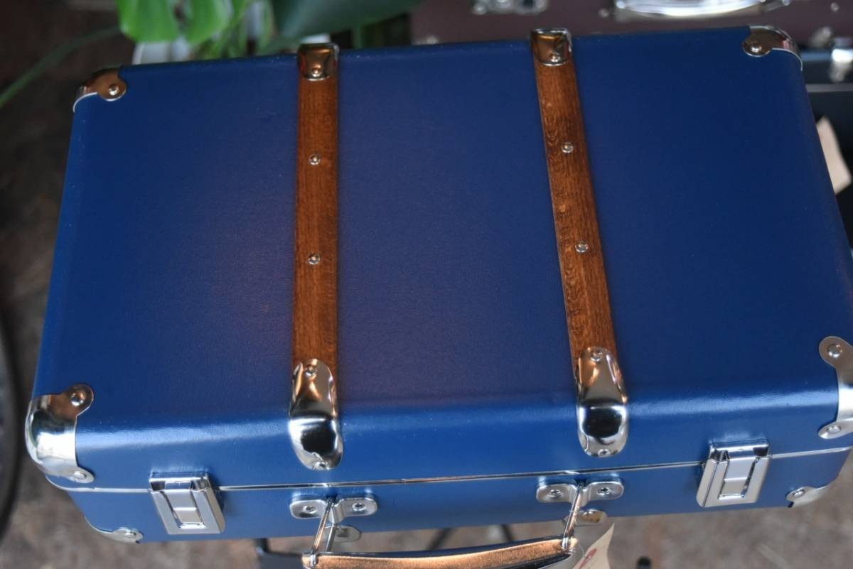 5541 40cm M голубой [KAZETO фирма ] багажник кейс 90 год. история есть Чехия. сумка новый товар Vintage портфель античный путешествие чемодан 