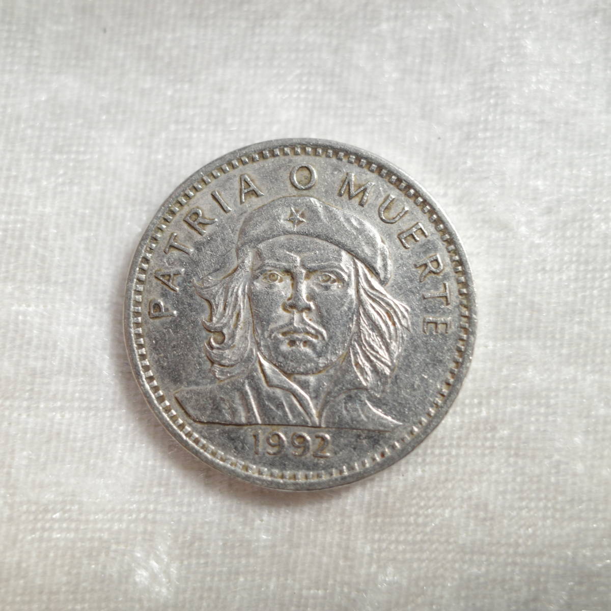 〇0283-8 Кубинский 3 Песонный Келштейл монета Чой Гевара 1992 Коллекция монет иностранные