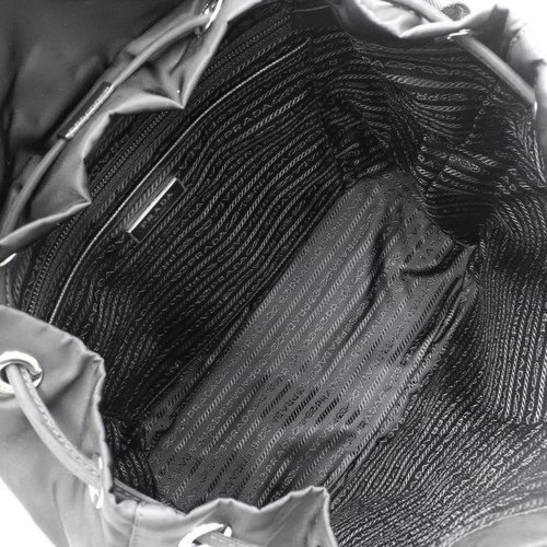 ラッピング不可】 NERO リュックサック バックパック ミディアム Re