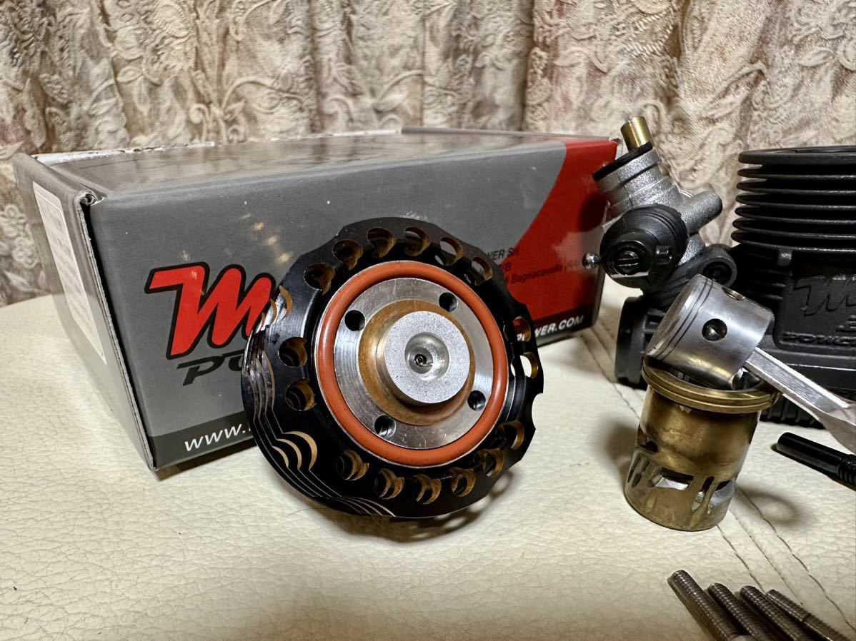 Max POWER MASSIMO FANTINI　チューニングエンジン　1/8レーシング　MX 21 MAX RP9.S WC ワールドチャンピオン　マッシモチューニング_画像5