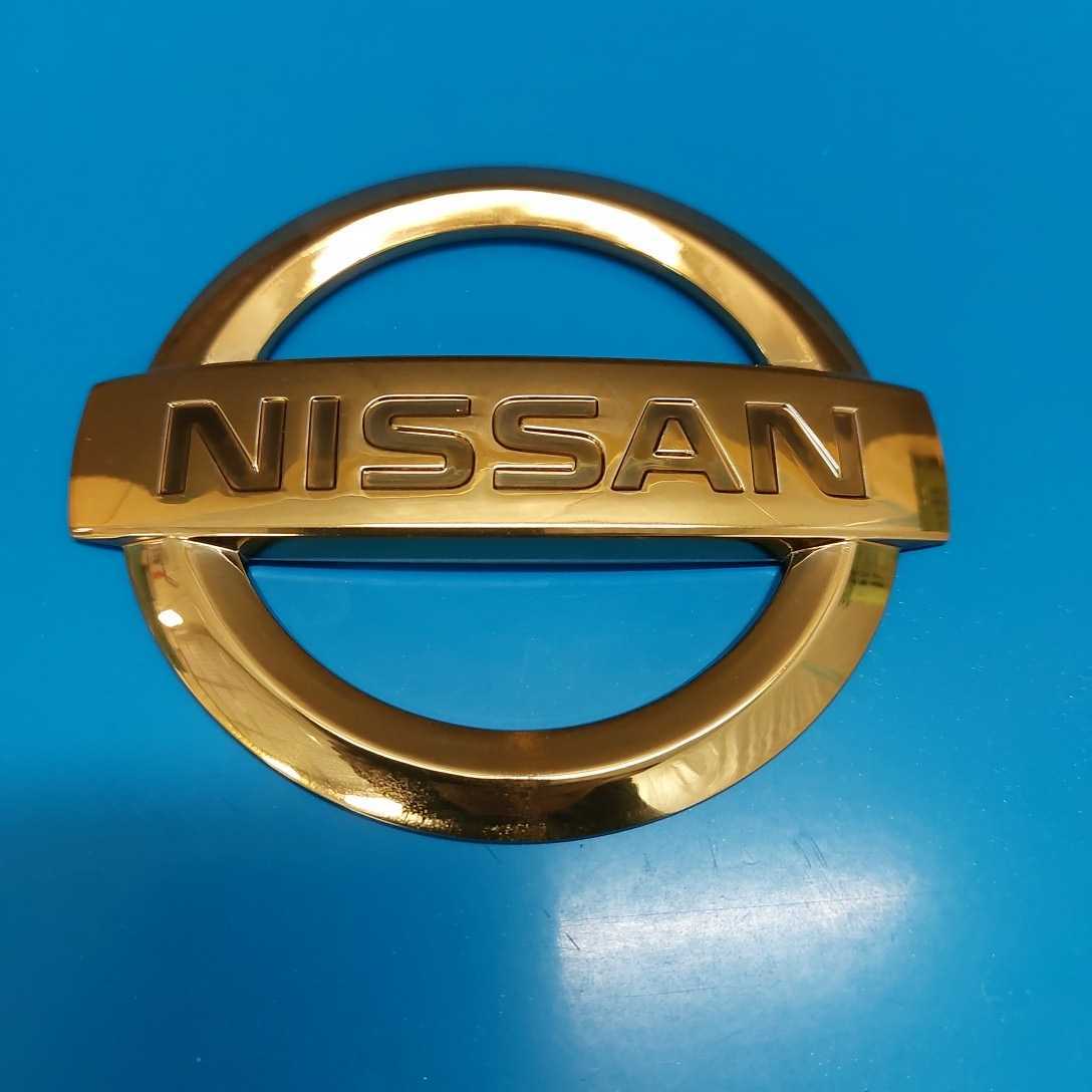 NISSAN GOLD EMBLEM 日産 ニッサン ゴールドエンブレム MARCH マーチ 90890-AX600 VIP LUGUXUY CUSTOM NISMO ビップ ラグジュアリー_画像2