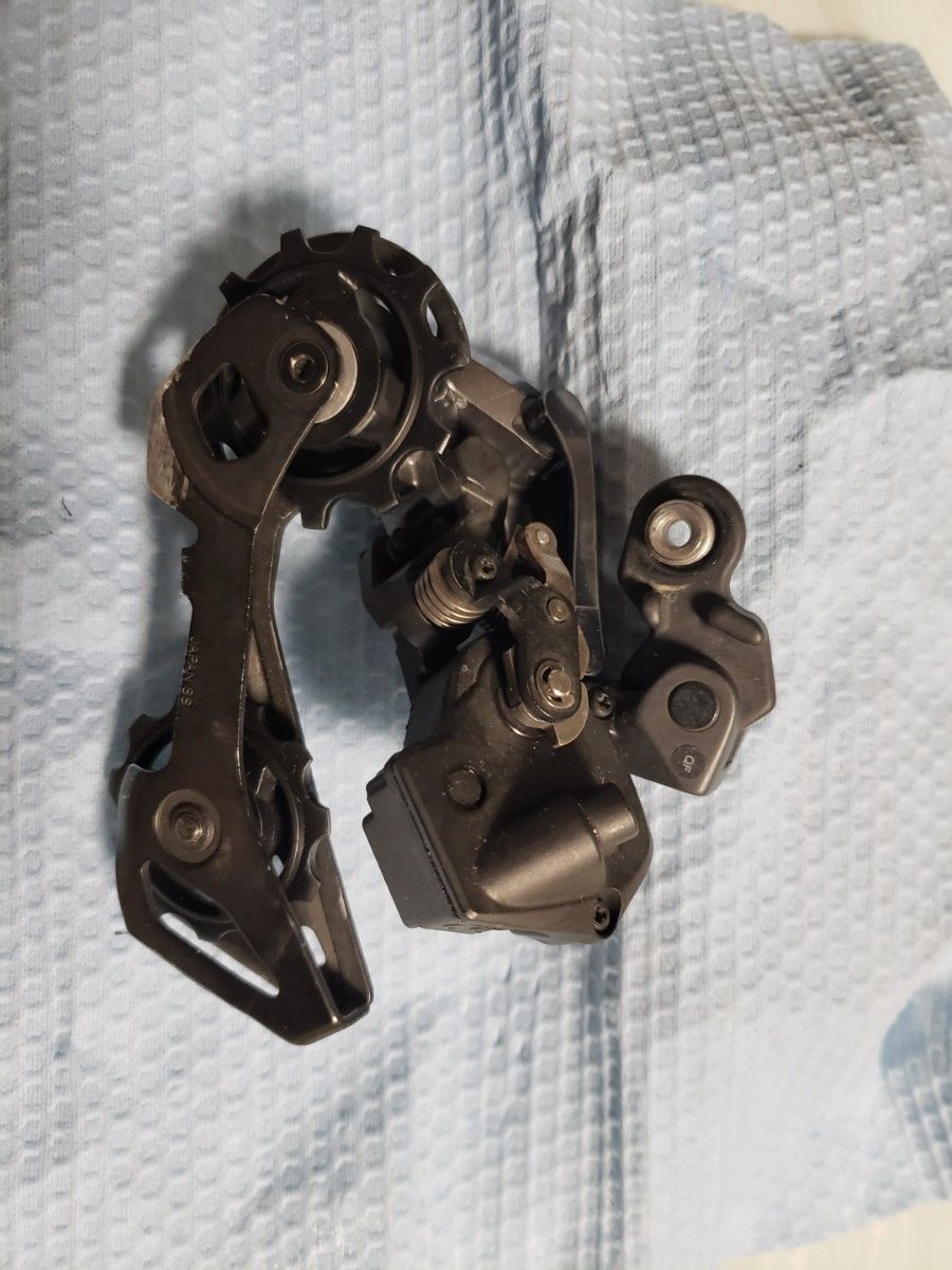 ジャンク SHIMANO シマノ RD-R8050 Di2 SS リアディレイラー ジャンク SHIMANO シマノ RD-R8050 Di2 SS リアディレイラー