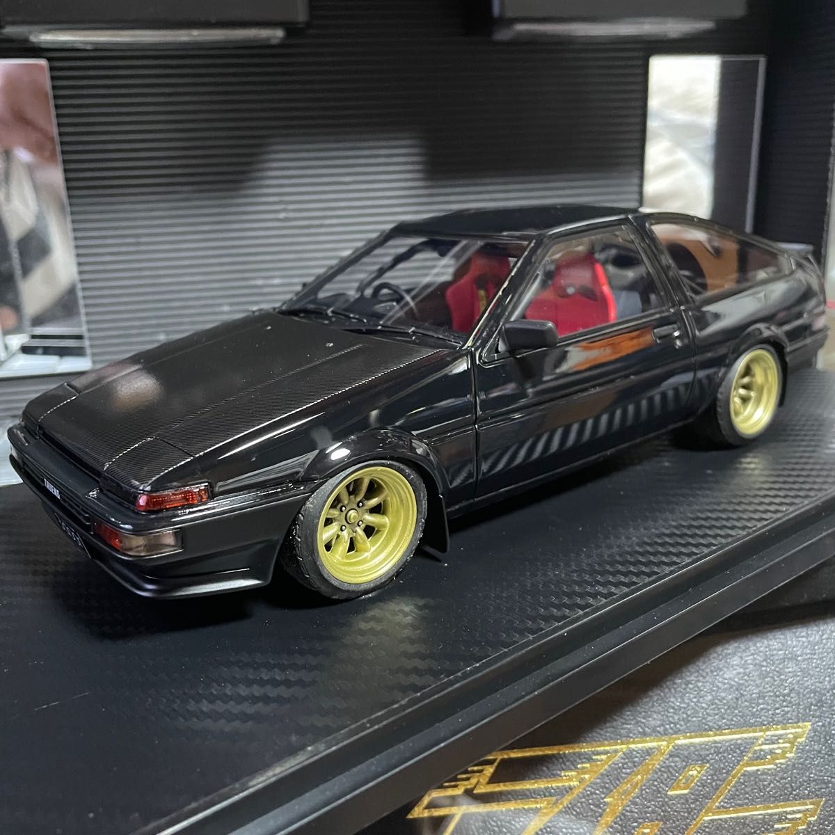 激レア！未展示品 イグニッションモデル1/18トレノAE86 3-Door GTVブラック