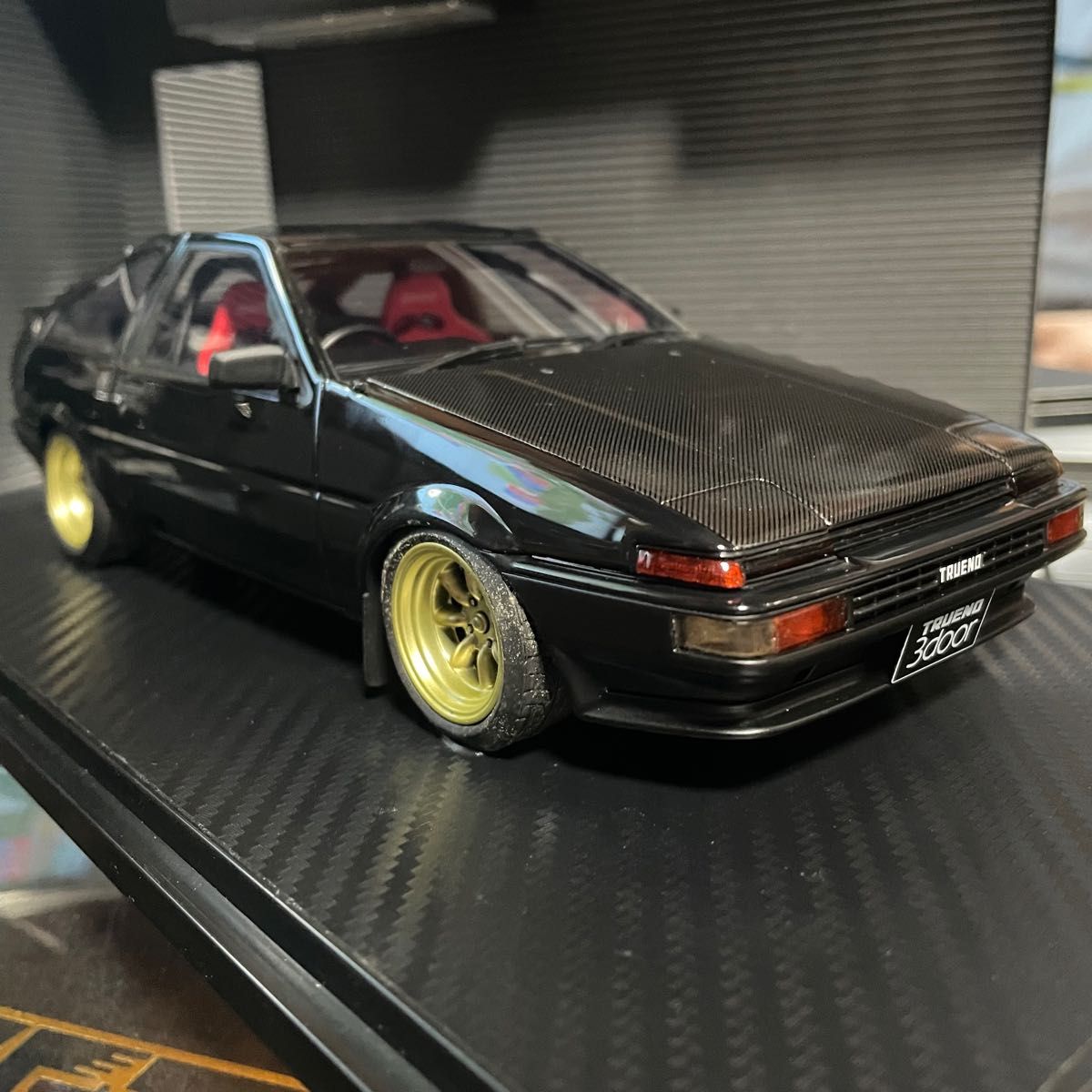 激レア！未展示品 イグニッションモデル1/18トレノAE86 3-Door GTVブラック