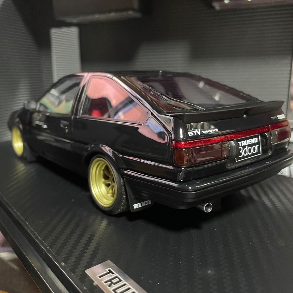 激レア！未展示品 イグニッションモデル1/18トレノAE86 3-Door GTVブラック