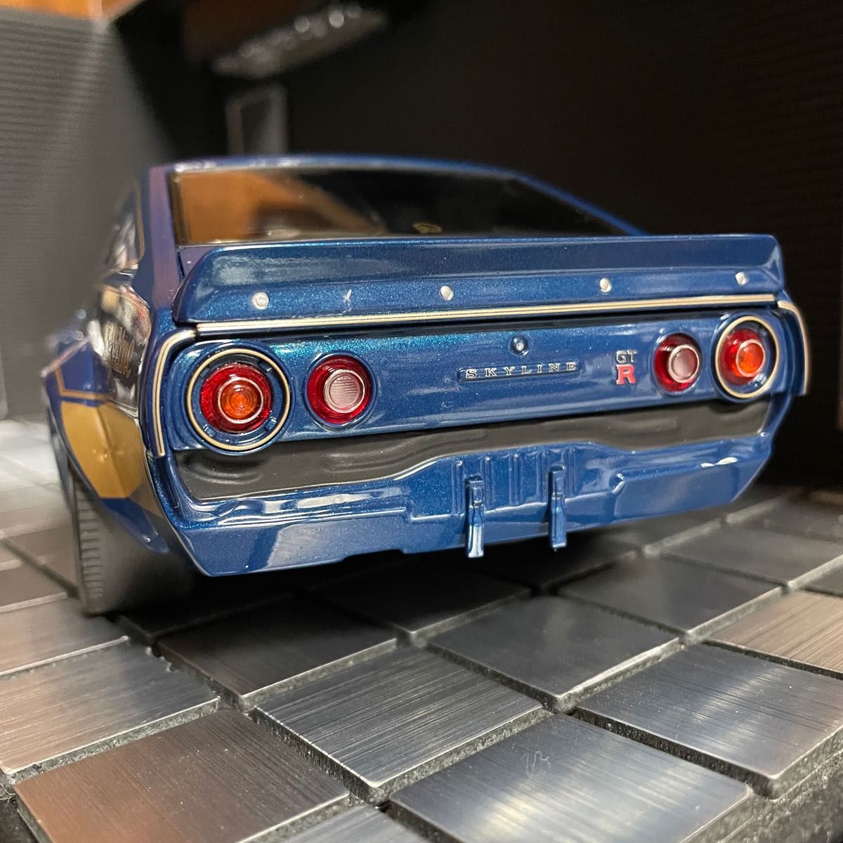 絶版未展示品 京商 1/18 日産 スカイライン 2000GT-R(KPGC110) RACING 1972 ブルーメタリック