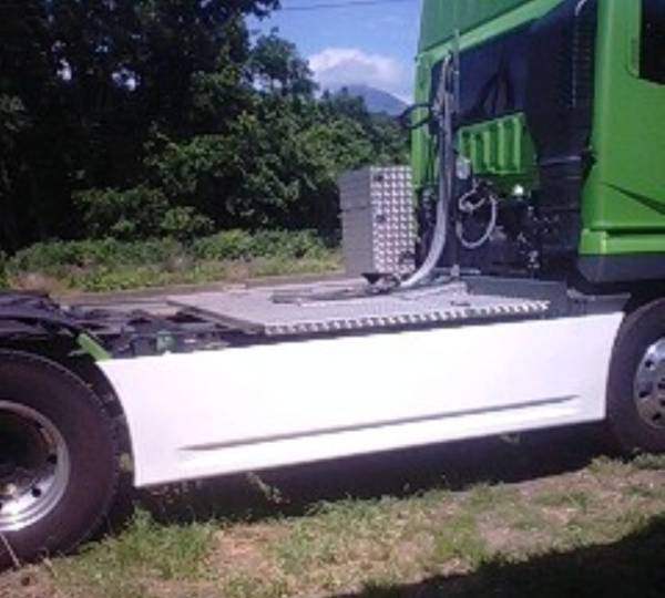  trailer truck tractor head side bumper two piece type 