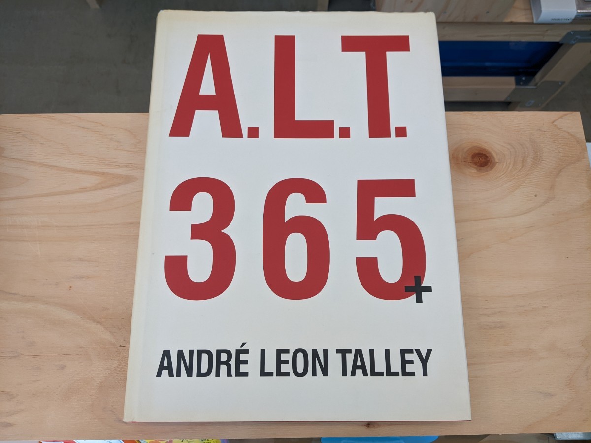 【洋書 古本 希少】A.L.T. 365+ / Andr Leon Talley / アンドレ・レオン・タリー Vogue_画像1