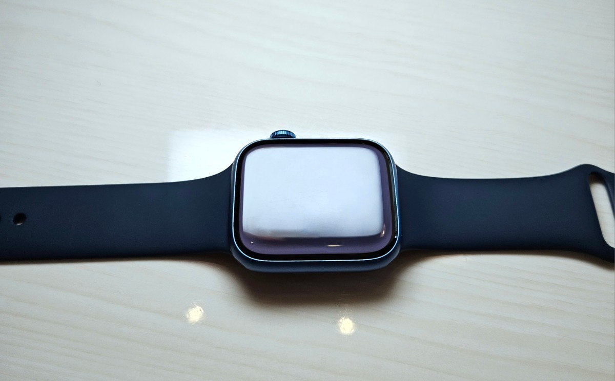 ☆超美品☆バンド3つ☆ Apple Watch Series 7（GPS + Cellularモデル