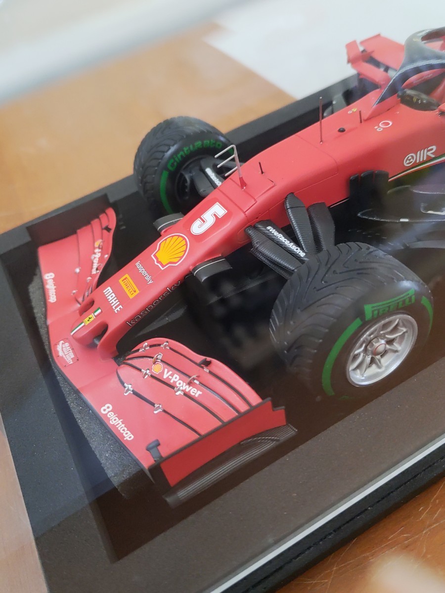 ☆絶版稀少品！新品同様 ルックスマート1/18 フェラーリ SF1000 トルコGP2020 インターミディエイトタイヤver S.ベッテル #5　☆_画像2