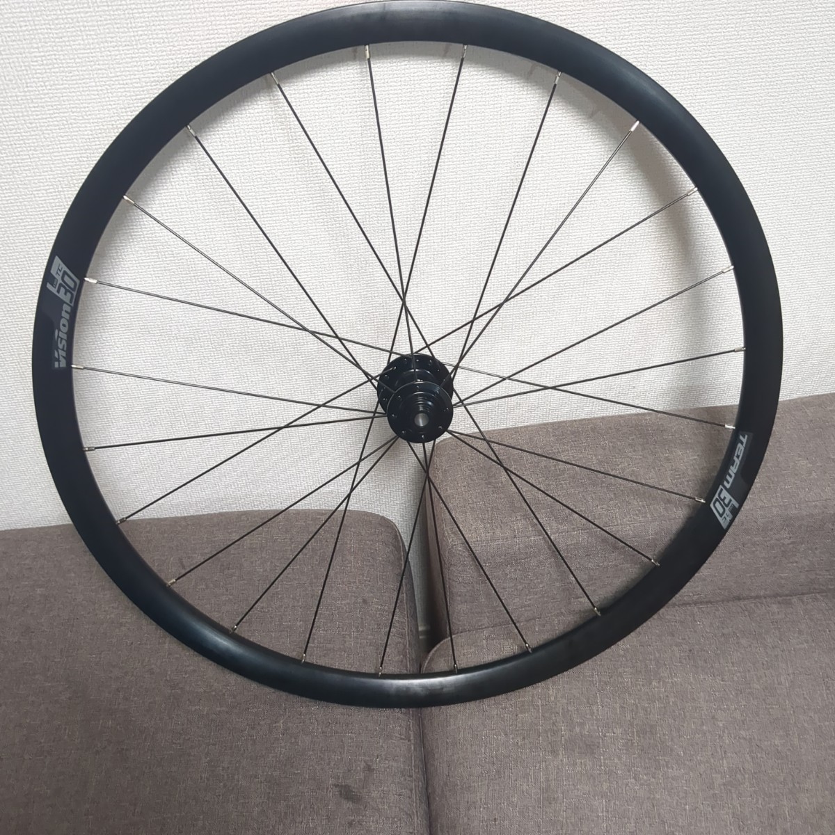 ラウンド Vision Team ディスクブレーキ disc用ホイール 30TC 27インチ