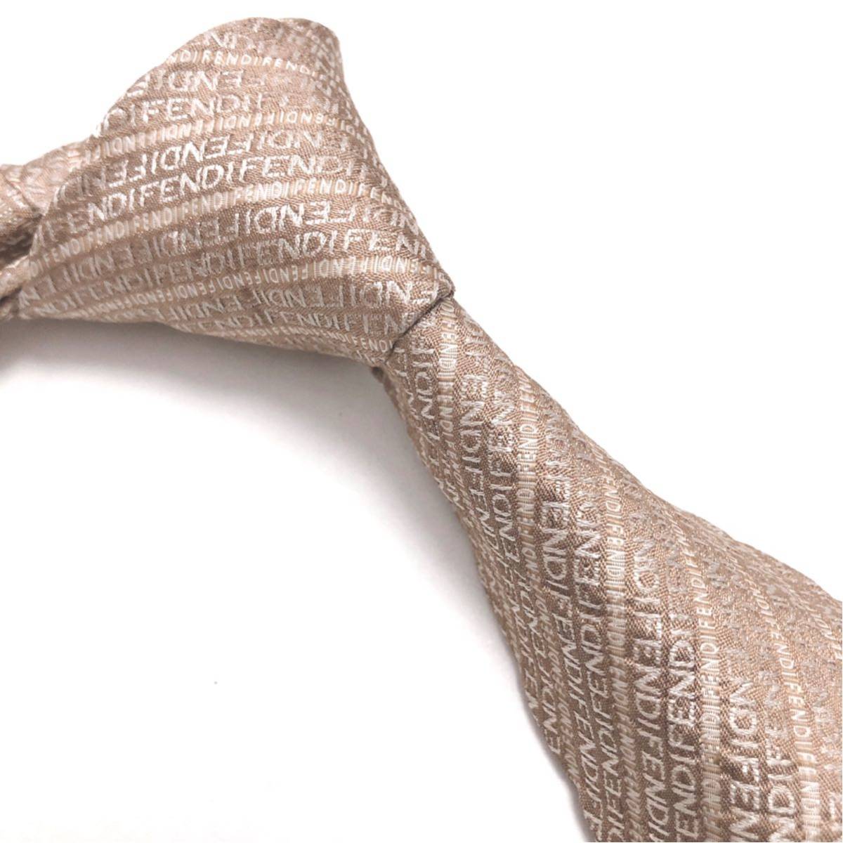 FENDI Fendi прекрасный товар галстук высококлассный шелк Logo грамм FENDI рисунок 