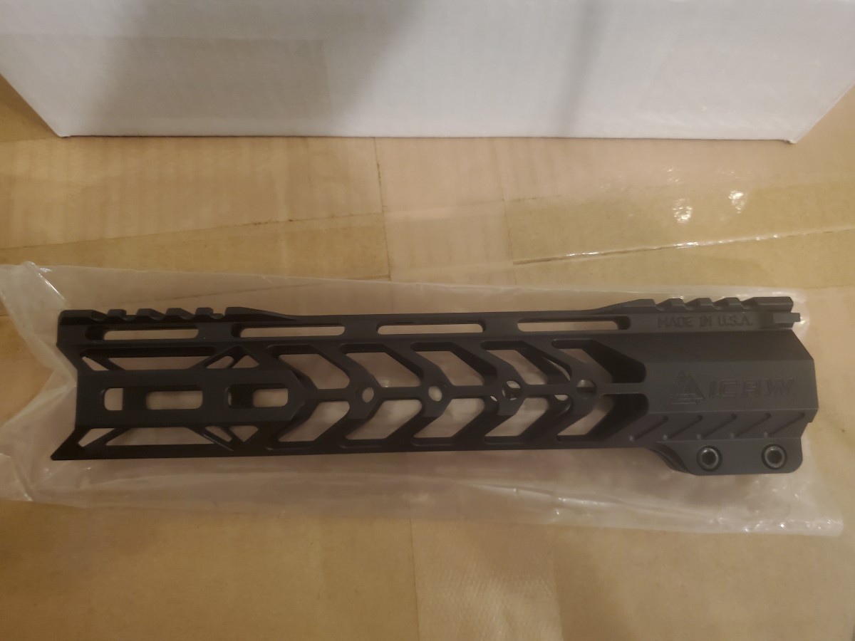 新品未使用　実物　IRON CITY RIFLE WORKS I.C.R.W BERSERKER LITE HANDGUARD 10インチ M-LOK 電動ガン　ハンドガード