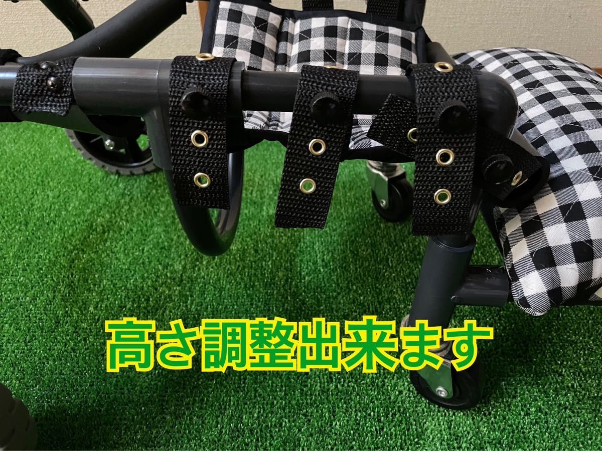 小型犬4輪歩行器　犬用車椅子　介護用　顎のせ枕付き　3〜6kg