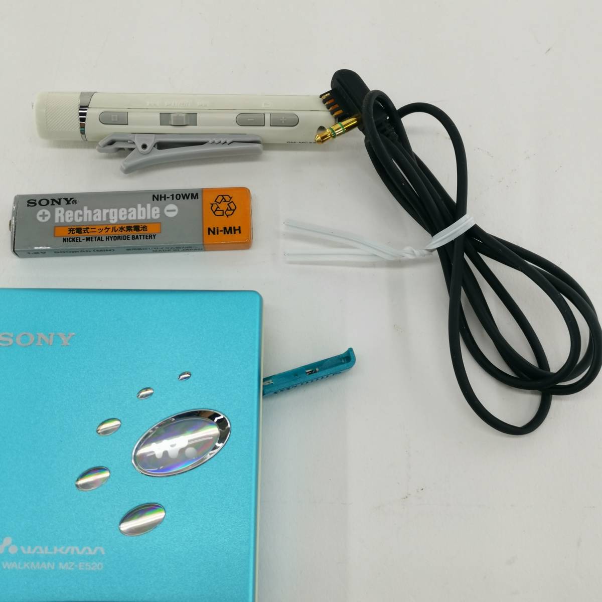 送料無料 SONY ソニー MD WALKMAN MZ-E520 MDウォークマン 青 送料無料 SONY ソニー MD WALKMAN MZ-E520 MDウォークマン 青